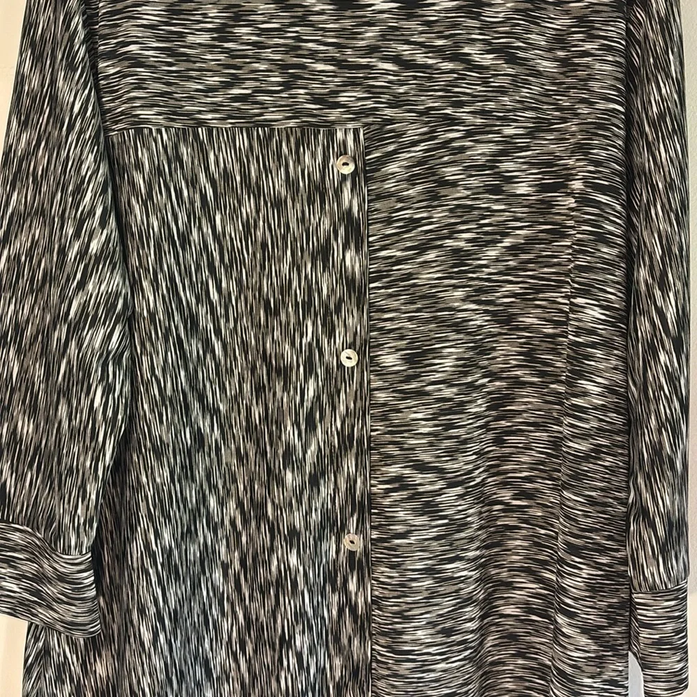 Parsley & Sage Monochrome Striped women’s Top - Picture 9 of 11